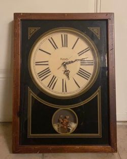 Kirsch Vintage wall clock with dried florals