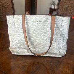 Purse: Michael Kors 