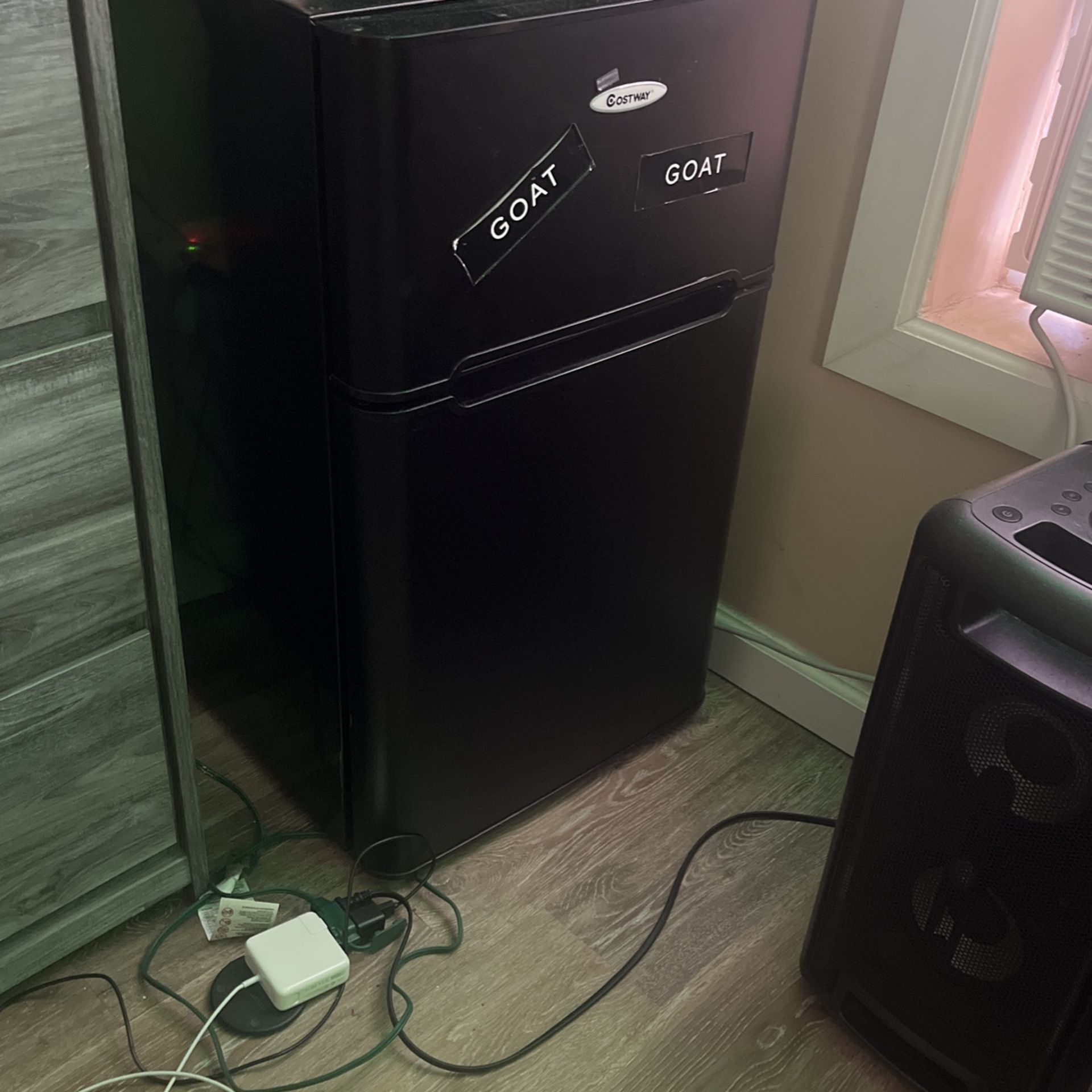 Costway Mini Fridge