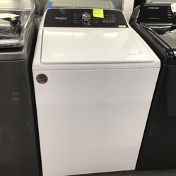 New Scratch And Dent Whirlpool Washer. 1 Year Warranty 
