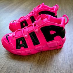NEW Nike Air More Uptempo SE Pink Blast Black IV2376-600 Women’s Size 9
