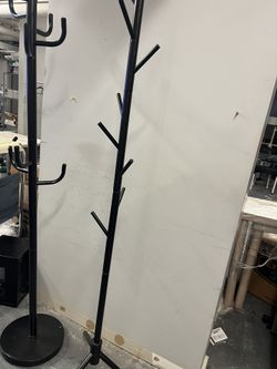 Sturdy Minimalist Wooden Coat Hanger