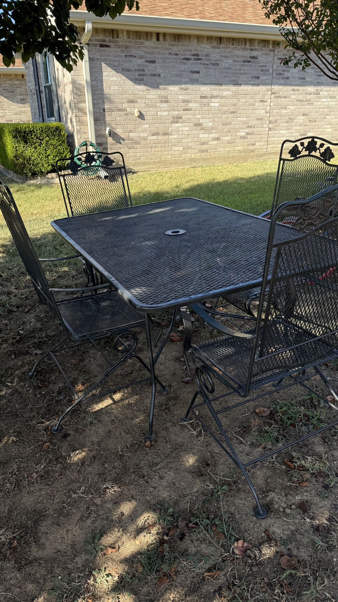 Wrought Iron 5 Piece Outdoor Patio Furniture Dining Set With 4 Coil Spring Rocking Chairs And Rectangular Table