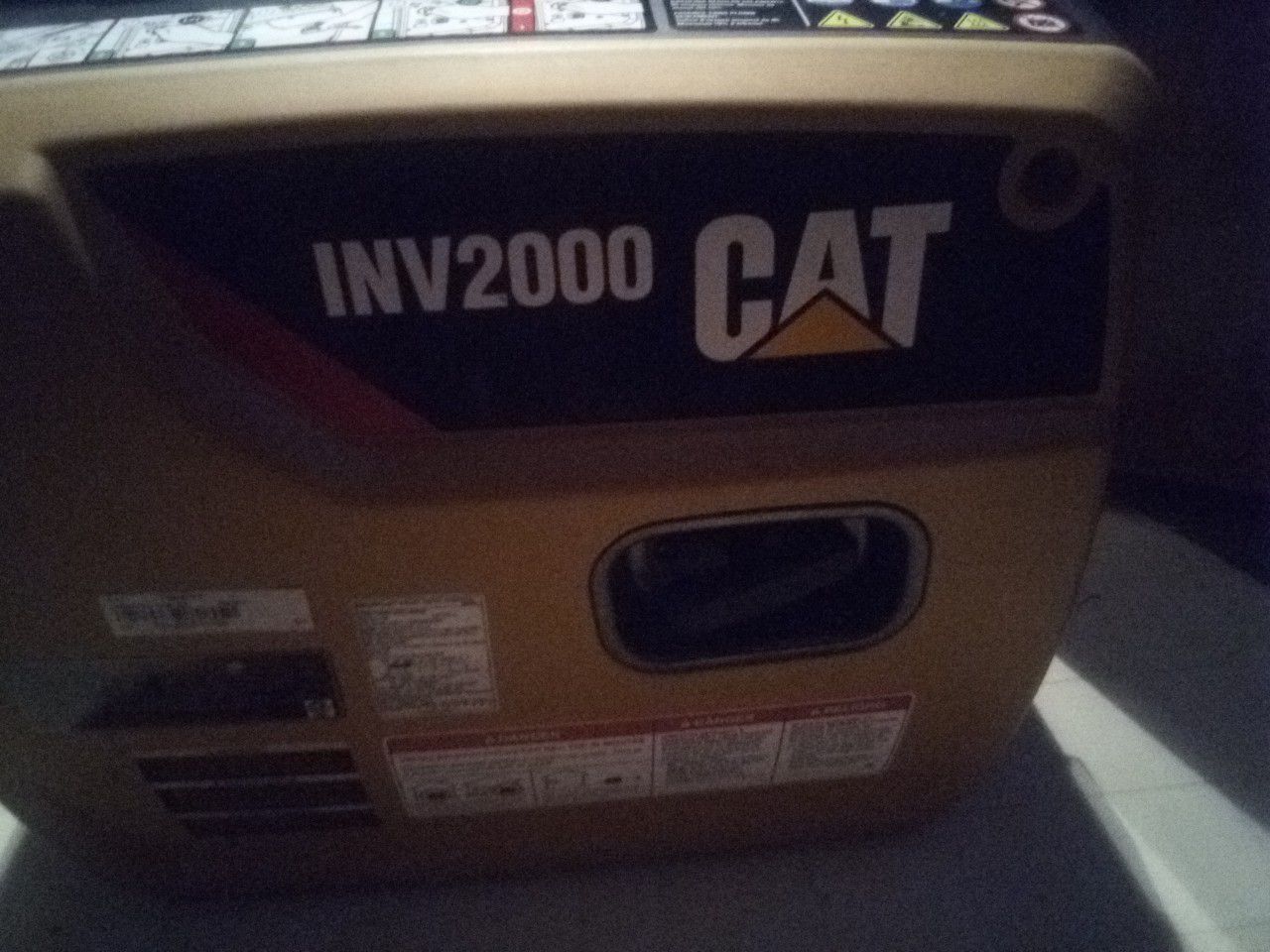 Cat inv2000 generator