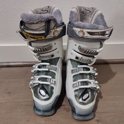 Ski Boots Size 23
