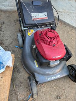 Honda HRR216 Harmony 2 lawnmower
