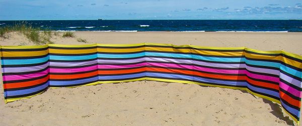 XXL 32 FOOT BEACH WIND SCREEN PRIVACY SOCIAL DISTANCE
