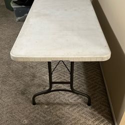 6ft Outdoor Folding Table