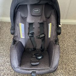 Evenflo Car seat With Infant Insert 