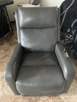 Reclinder / Rocker/swivel