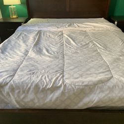 Queen Size Bed Set With Dresser And Night Stand