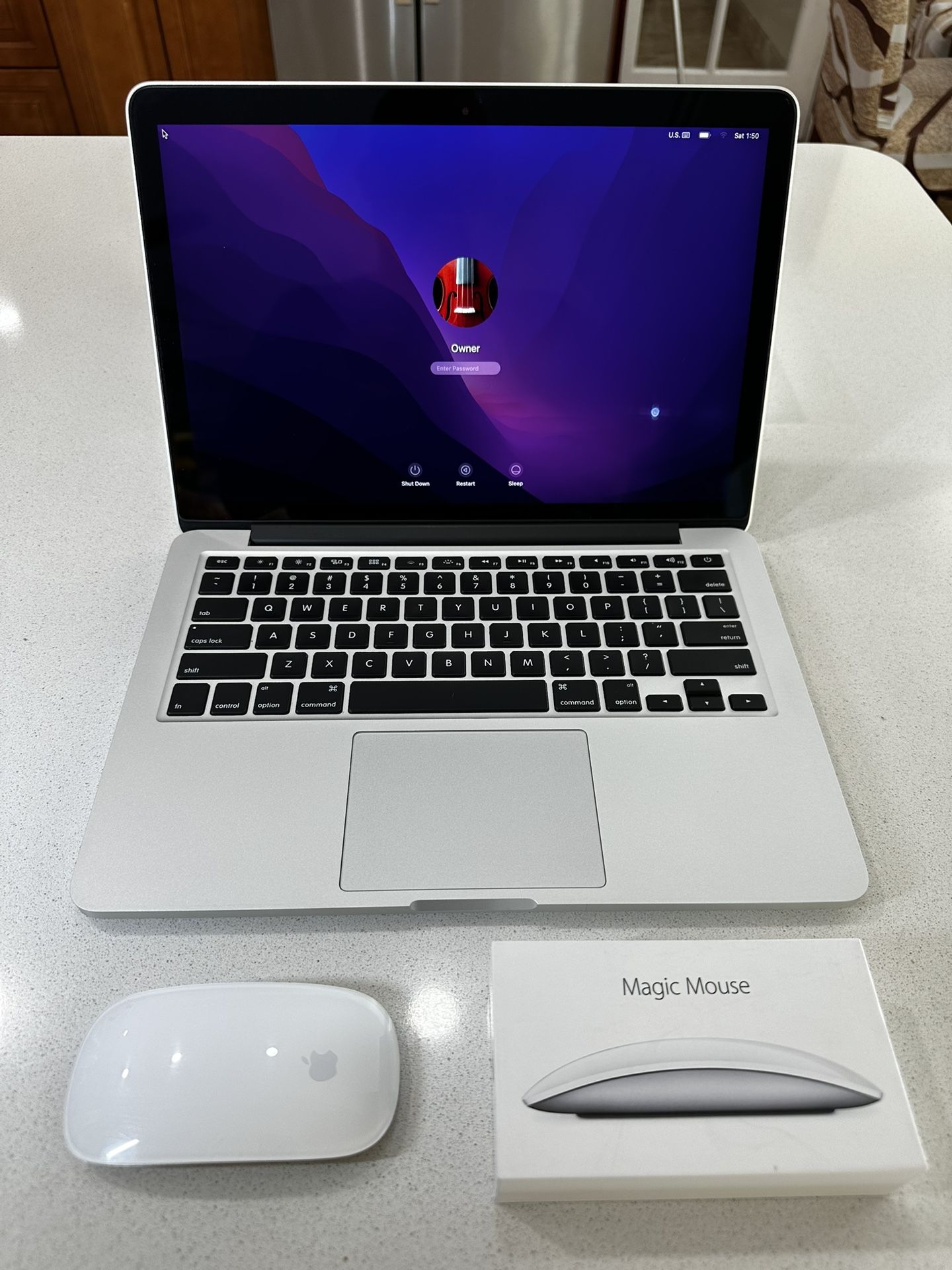 MacBook Pro Retina 13 Inches Early 2015 Model: A1502 Part No: MF839LL/A.
