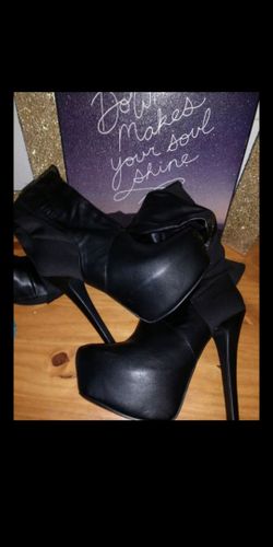 Women's Sexy Black knee-high boots/ high heel shoes