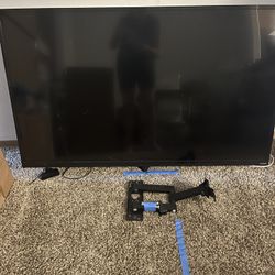50” TV Includes Wall Mount Great Condition 