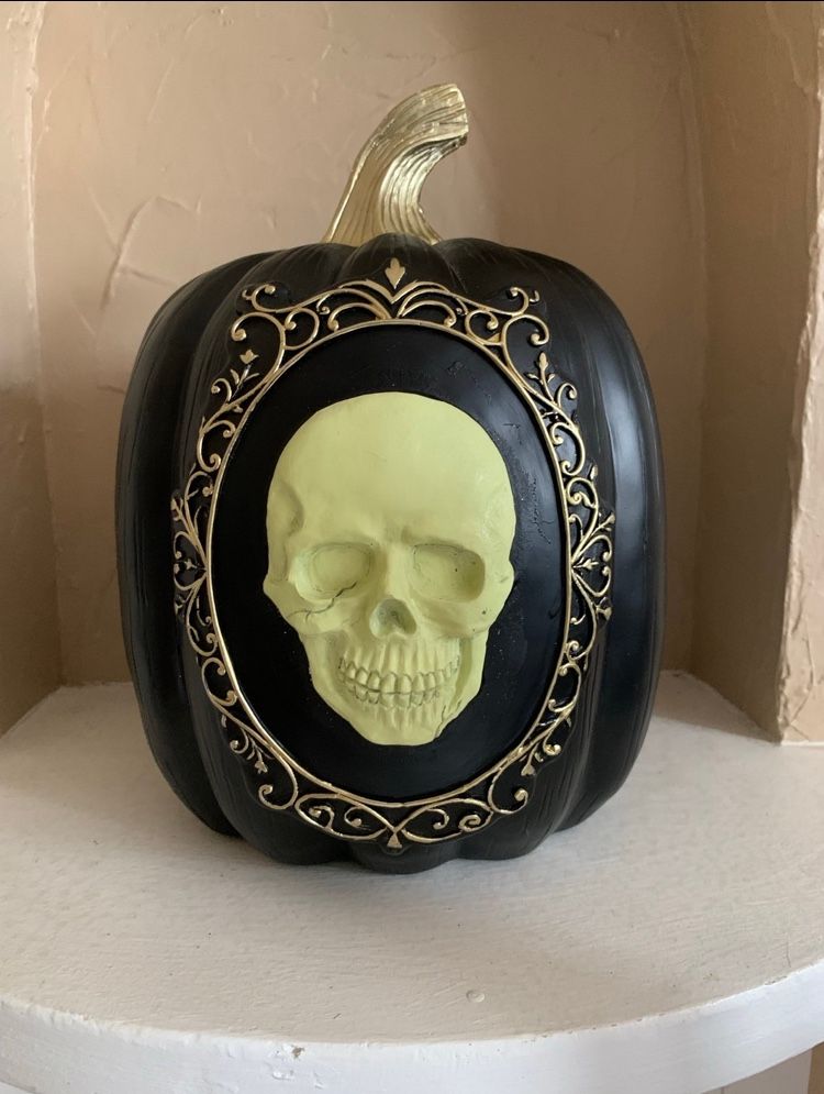 New Glow In The Dark Skull Black Pumpkin Halloween Decor-Spooky