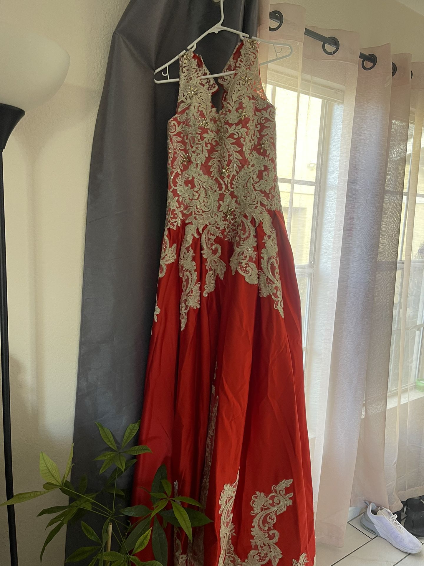 New Beautiful Red Party Dress Size Large Asking $75!!