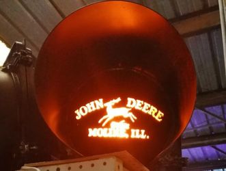 John Deere flashing traffic light