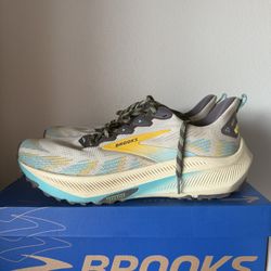 Brooks Ghost Trail Size 11.5 