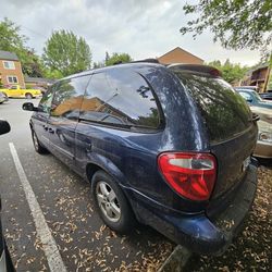 2005 Dodge Grand Caravan