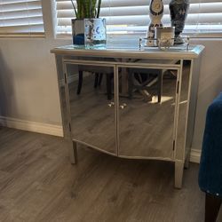 Mirror Accent Table /bottle Cabinet 