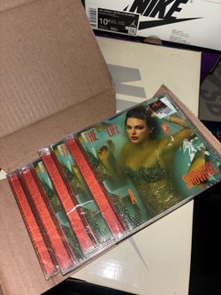 Taylor swift signed cds life of a showgirl volume 1-4 with proof of purchase