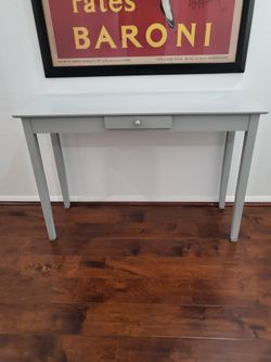 Side accent table