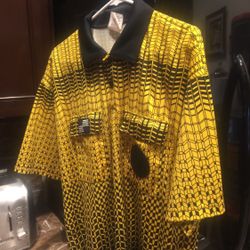 Official Sports XL Shirt 