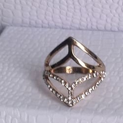 Women’s Ring Size  9~ Vintage To Fashion
