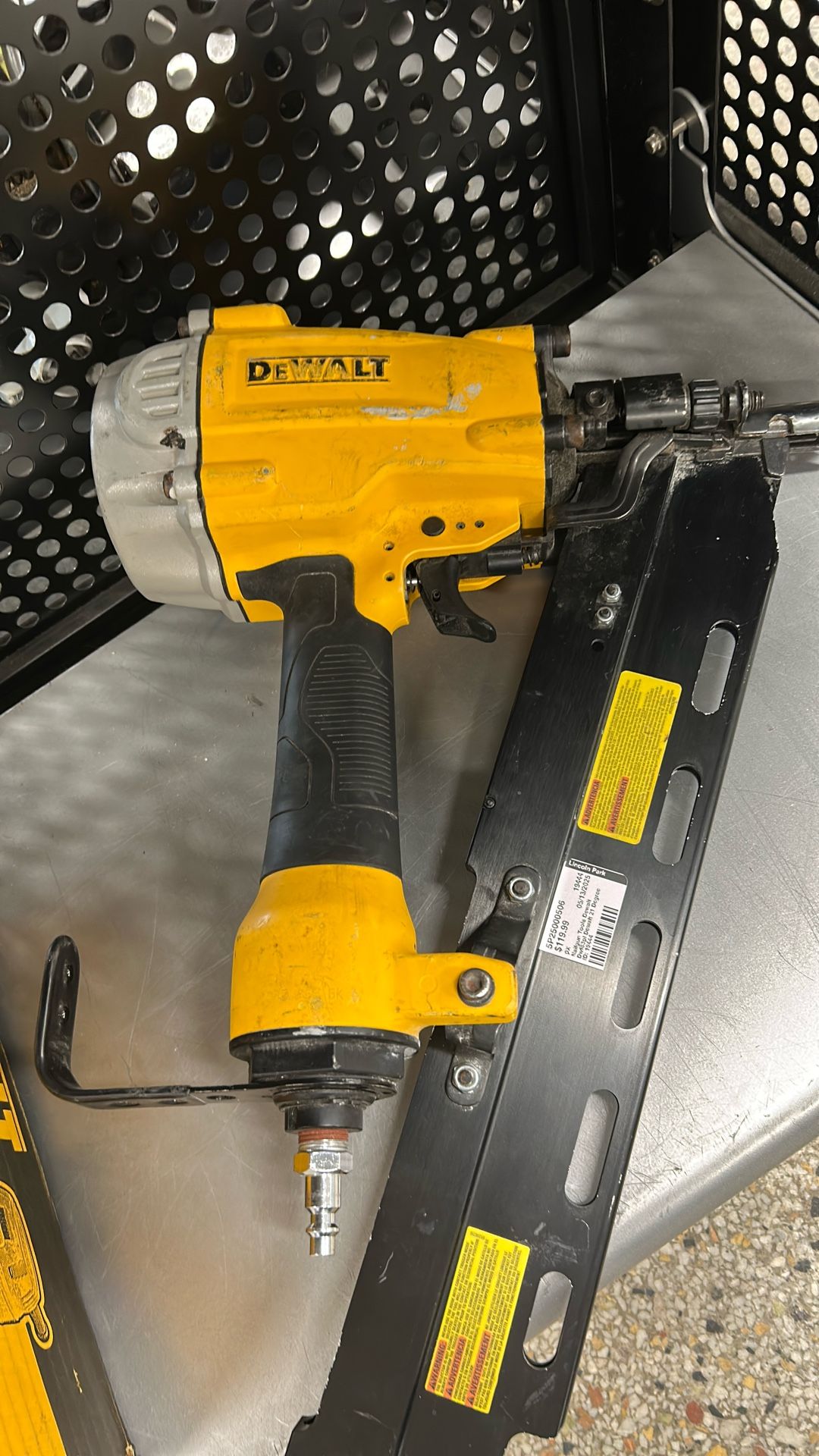 Dewalt 21 Degree Nail Gun