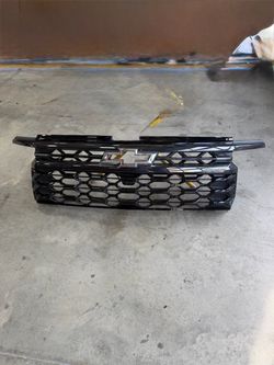 Chevrolet ZR2 Front Grille Black make an offer