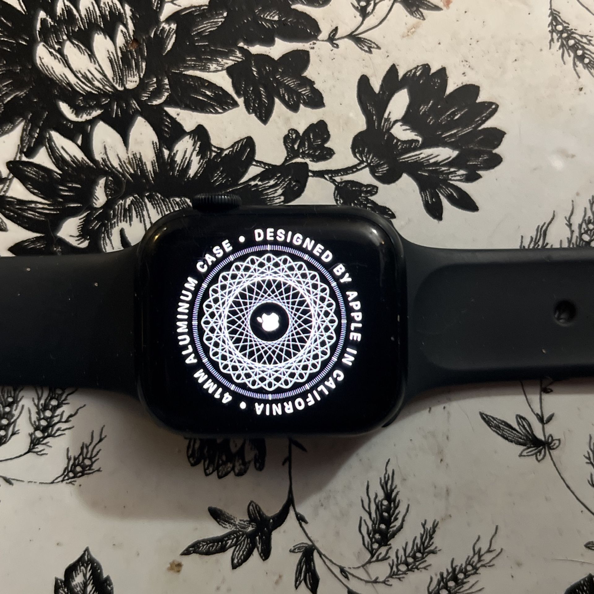 Used Apple Watch Series 7 (41mm) For Sale