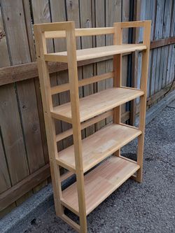 Collapsible wooden bookshelf