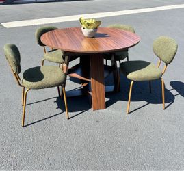 Walnut extensions dining table 43”-60” with chairs