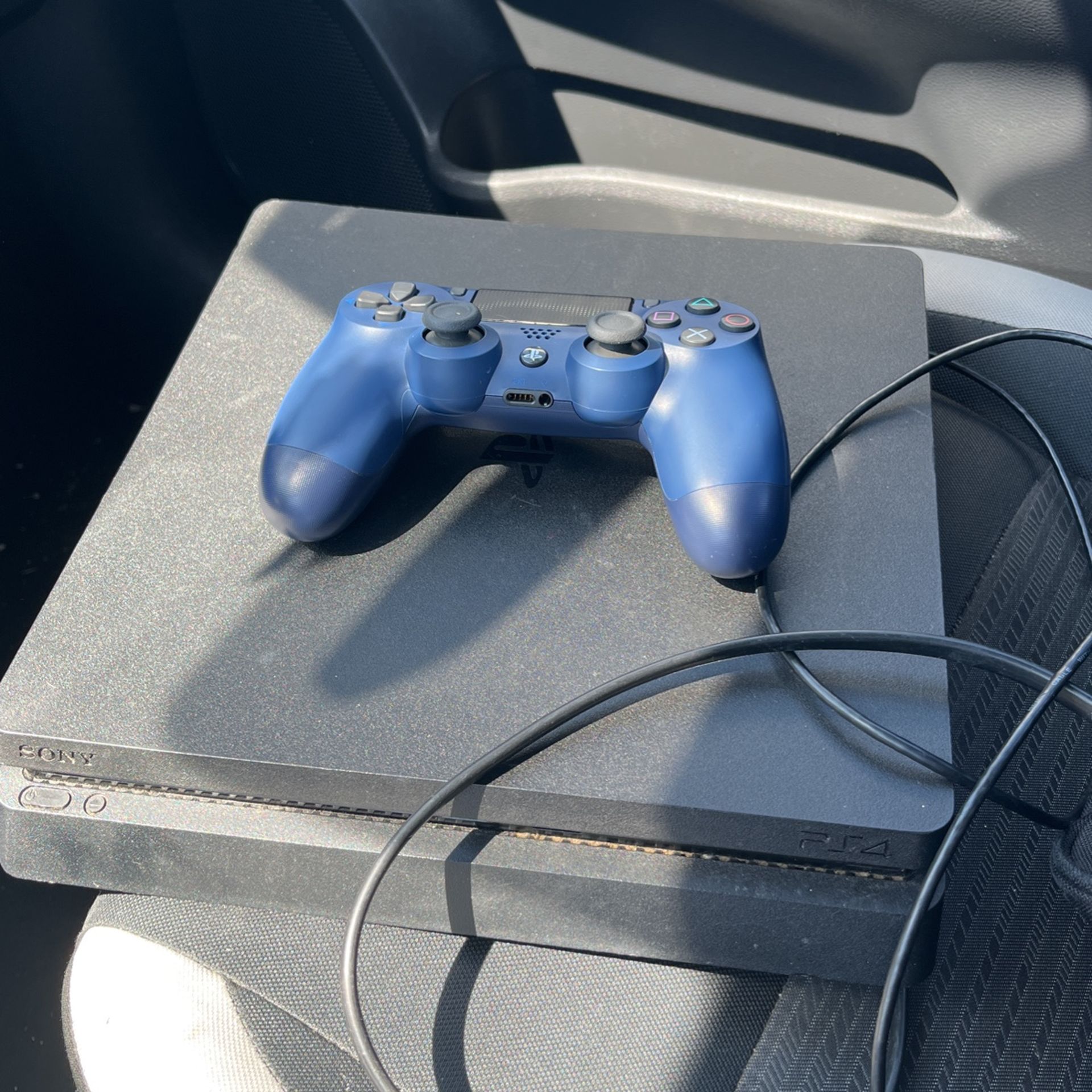 Playstation 4 Slim