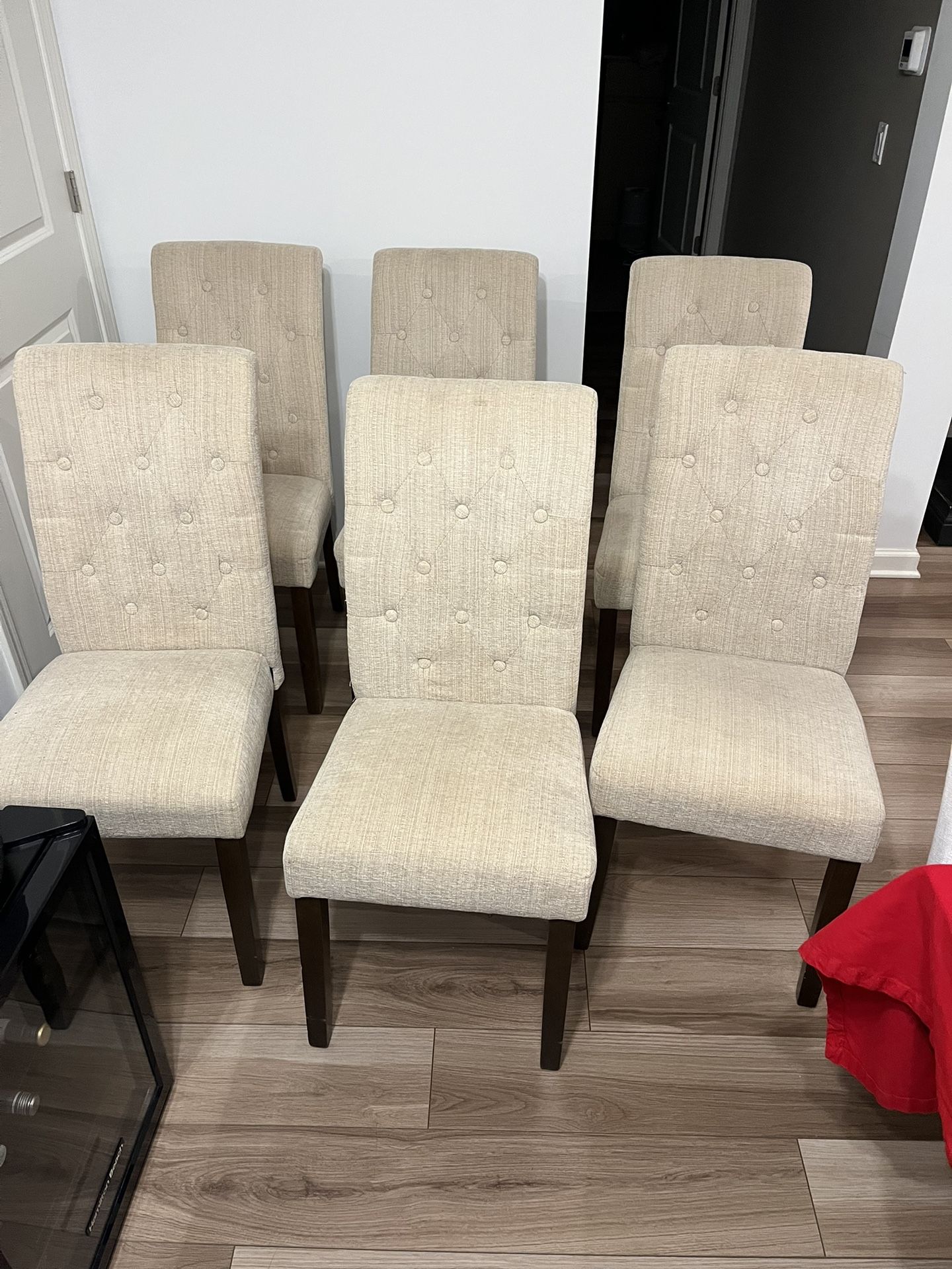 6 Dining Room Chairs