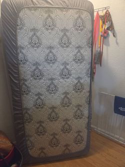 Twin mattress