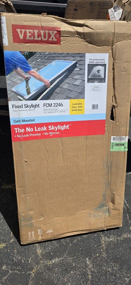 VELUX
22-1/2 in. x 46-1/2 in. Fixed Curb-Mount Skylight with Laminated Low-E3 Glass