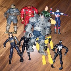 Action Figures 