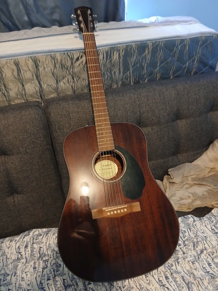 Classical Fender GUITAR