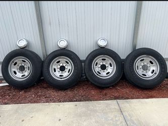 Tire Ford F250