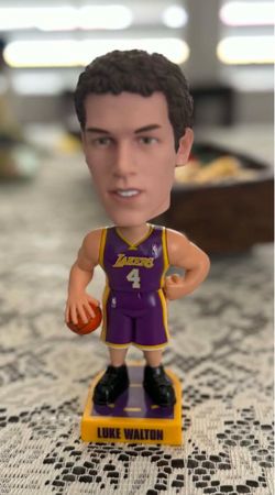 vintage 2005 Carl's Jr. Los Angeles Lakers Luke Walton #4 bobblehead