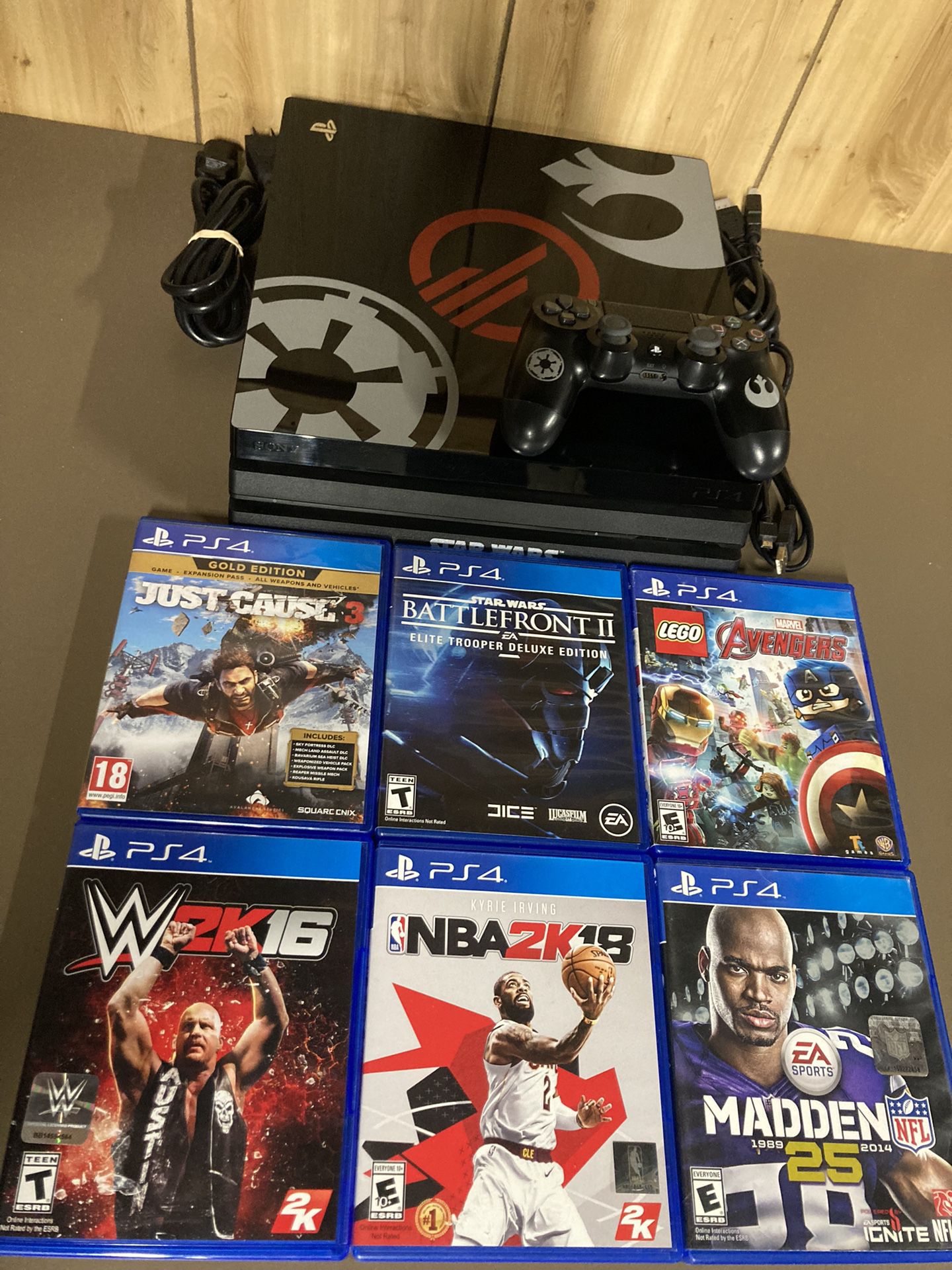 masser orm koncert PlayStation 4 Pro Star Wars Edition 1TB PS4 With 6 Cool Popular Games  Original Remote Ready To Play for Sale in Bensenville, IL - OfferUp