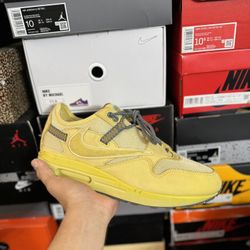 Nike Air Max 1 Travis Scott Cactus Jack Saturn Gold size 11.5 VNDS