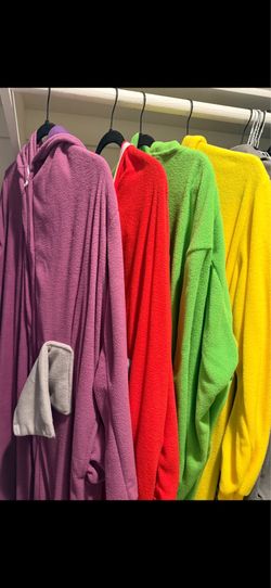 Adult teletubby costumes x4