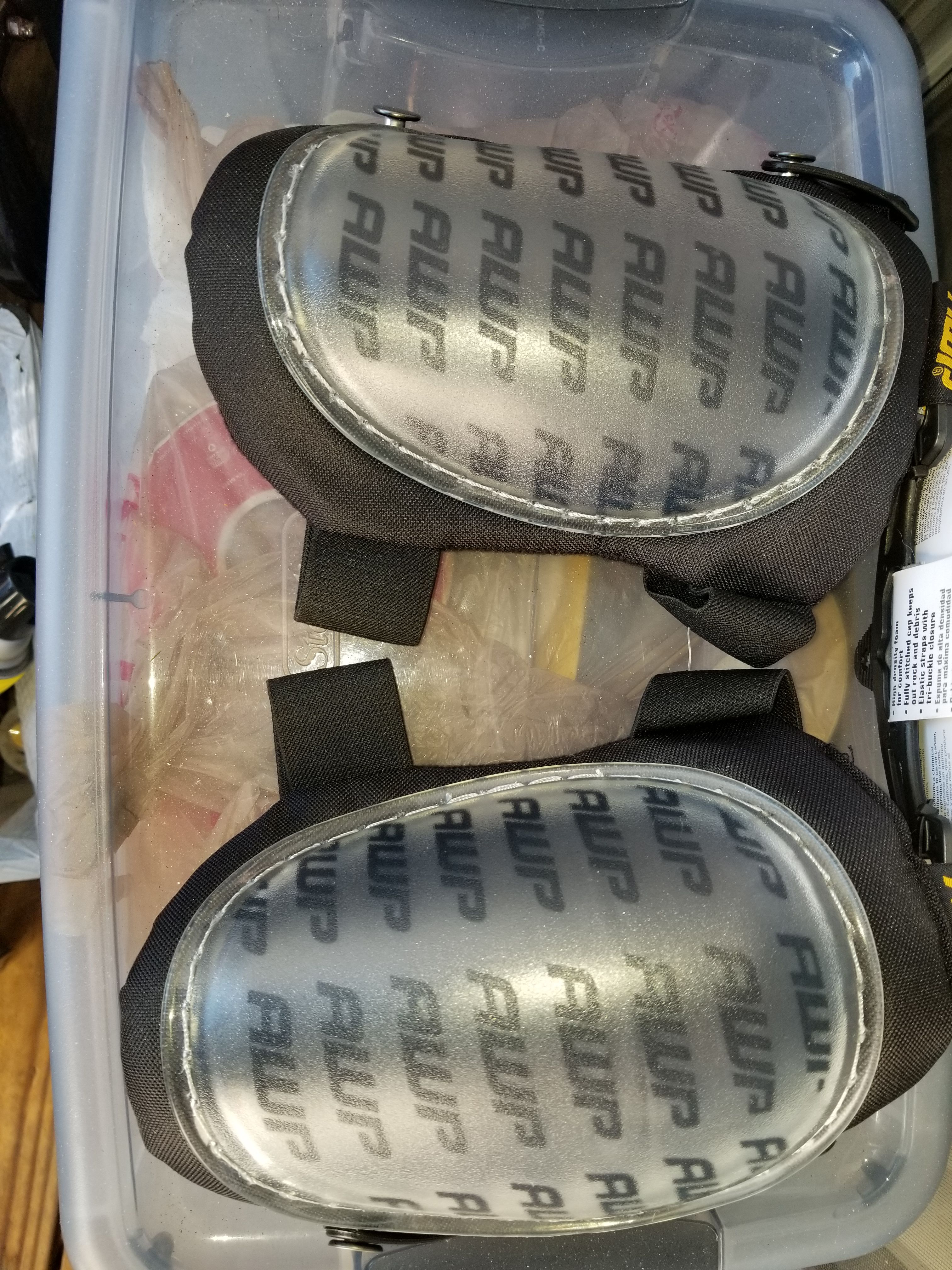 2 pairs of Knee Pads