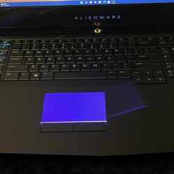 Alienware 17 R5