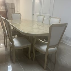 Dining Table With 6 Matching Chairs