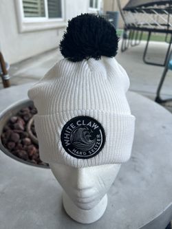 White Claw Hard Seltzer Cream NWOT Womens OSFA Pom Pom Beanie Hat
