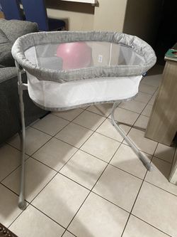 HALO Bassinest Flex Portable Bassinet