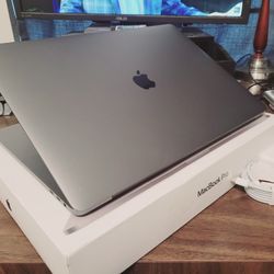 16inch Apple MacBook Pro, Core i9, 1TB, 16gb ram, Radeon Pro, Newest MacOS